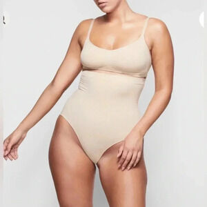 Skims Women’s Size XS Seamless Sculpt High-Waisted Brief in Clay